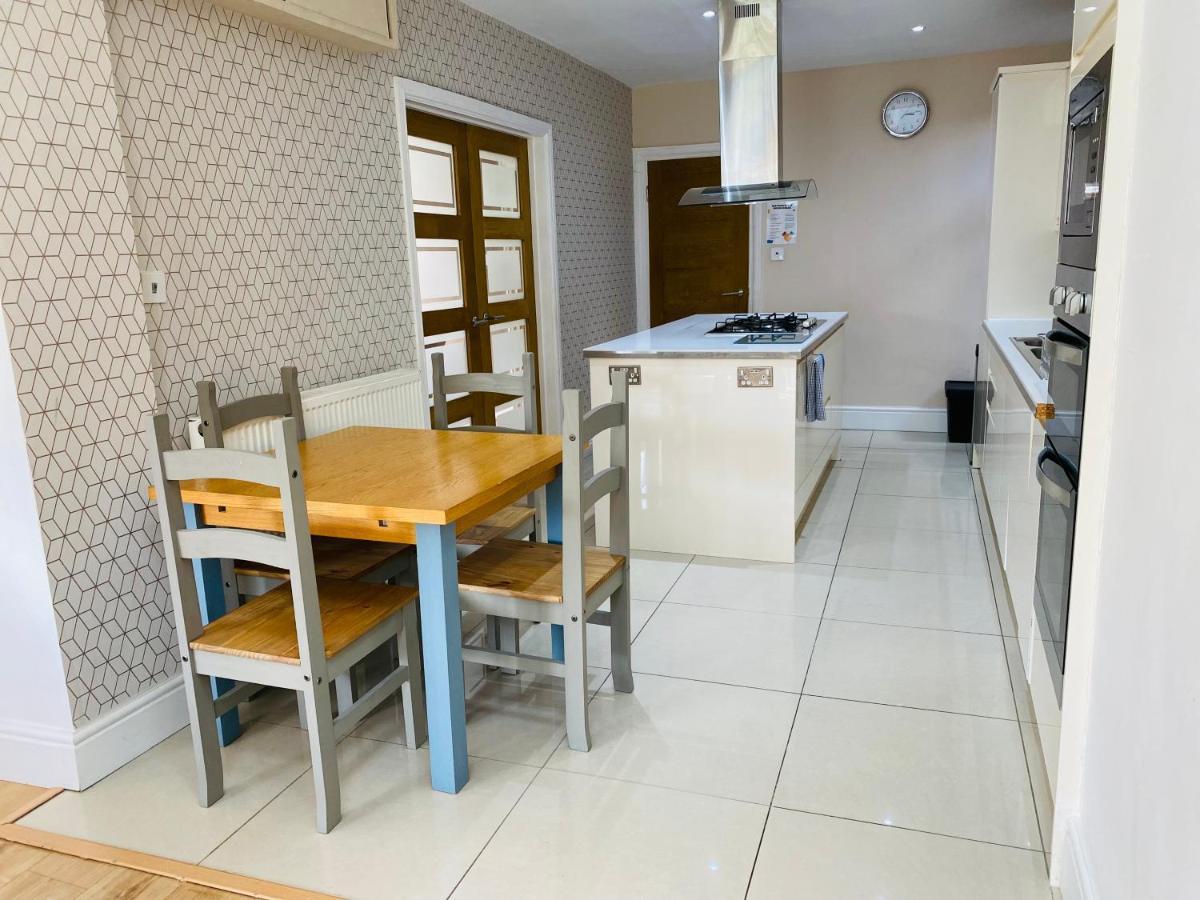 Mayors House Ideal For Groups & Business Villa Peterborough Esterno foto